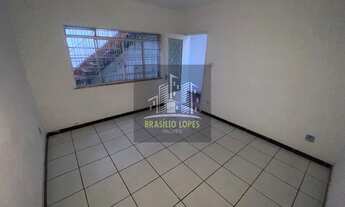 Imagem 4: Quarto, sala e cozinha na Vila Monumento com 1 dormitório