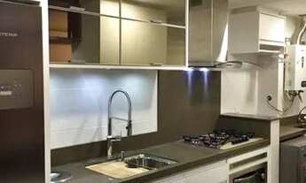 Imagem 5: Apartamento para venda possui 83 metros quadrados com 2 quartos em Abraão - Florianópolis