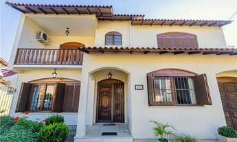 Imagem: Casa com 4 Dormitorio(s) localizado(a) no