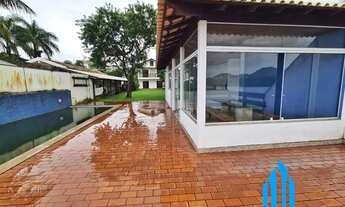 Imagem 3: Casa para venda tem 400 metros quadrados com 7 quartos em Olaria - Guarapari - ES