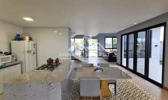 Imagem 6: CASA LINEAR 3 SUÍTES - ALPHAVILLE JACUHY