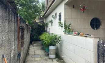 Imagem 3: Casa 3 quartos e quintal