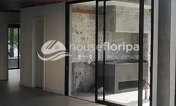 Imagem 3: Linda casa de alto padrão com 4 quartos sendo 3 suítes, Home Office vista mar e da ilha do