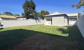 Imagem 3: Casa Nova, Moderna e com Quintal dos Sonhos - Pronta para Morar