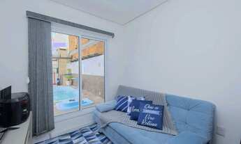 Imagem 5: Casa mobiliada com 2 quartos, vaga de garagem privativa e piscina no Residencial Amarílis