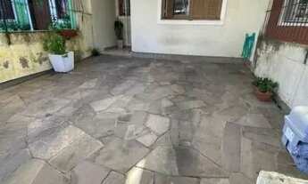 Imagem 4: Casa em Porto Alegre, no bairro Hípica, com 2 dormitório(s), e 2 banheiros, à venda