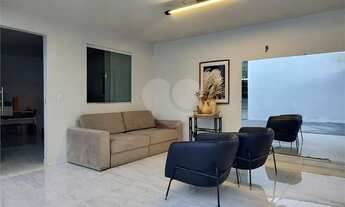 Imagem 2: Sobrado com 4 quartos à venda em Centro - RR