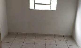 Imagem 6: ALUGA-SE UMA CASA DÁ FRENTE