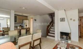 Imagem 4: Casa Residencial com 3 dormitórios, sendo 1 suíte, mobiliada, e 1 vaga de garagem no bairr