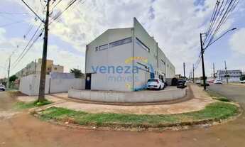 Imagem: Sala para alugar por R$ 800.00, 30.00 m2