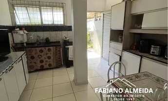Imagem 2: Prédio 390m² com 3 apartamentos, vagas de garagem na Av. Santa Leopoldina *