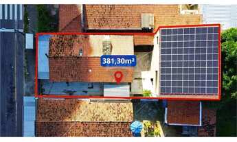 Imagem 2: Oportunidade única em Ponta Negra: Triplex com vocação residencial e comercial na Av. Prai