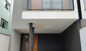 Imagem 2: Sobrado Alto Padrão no Bairro Floresta - Moderno, Espaçoso e Pronto pra Morar!