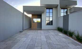 Imagem: Casa com passagem lateral e edícula!