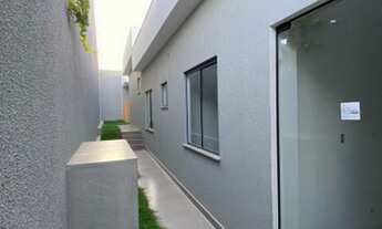 Imagem 3: Casa com passagem lateral e edícula!