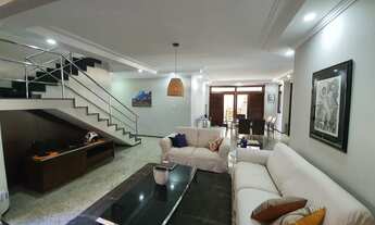 Imagem: Casa de condomínio de 350m com sauna e