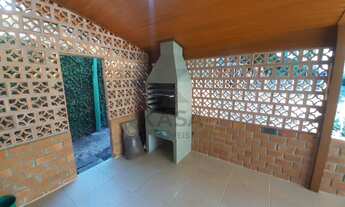 Imagem 3: Excelente casa nova em madeira duplada de 02 dormitórios, sendo 01 suíte, sala de estar co