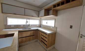 Imagem 7: Sobrado para venda possui 220 metros quadrados com 3 quartos em Guilhermina - Praia Grande