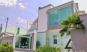 Imagem: Sobrado no bairro Desvio Rizzo