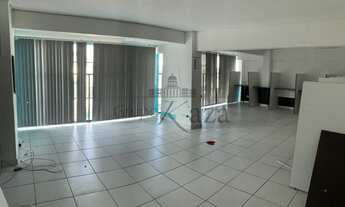 Imagem 5: Casa para aluguel possui 1500 metros quadrados com 17 quartos em Centro - São José dos Cam