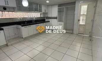 Imagem 6: Excelente casa no Joquei Club disponível a venda