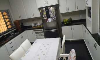 Imagem: Casa para venda possui 198 metros quadrados