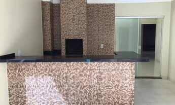 Imagem 2: Casa de condomínio para aluguel possui 220 metros quadrados com 3 quartos