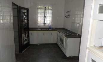 Imagem 2: Casa comercial ideal para escritorio