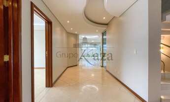 Imagem 6: CASA LINDA em Condomínio - Venda com 5 dts c/ suítes - 900m²