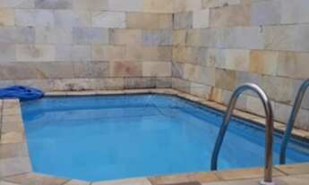 Imagem 4: Casa assobradada com Piscina à Venda - 4 dormitórios (2 suítes) - R$ 750.000,00