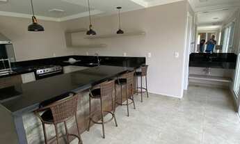 Imagem 4: Casa de condomínio sobrado para aluguel possui 200 metros quadrados com 3 quartos