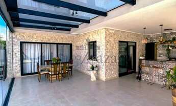 Imagem 5: Casa de condomínio para venda possui 328 metros quadrados com 3 quartos