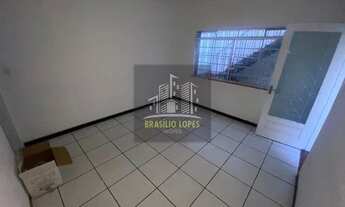 Imagem 3: Quarto, sala e cozinha na Vila Monumento com 1 dormitório