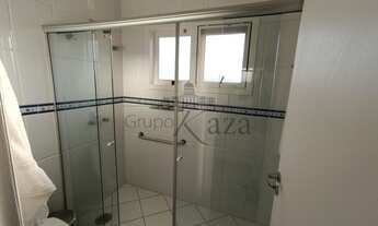 Imagem 6: Casa de condomínio sobrado para venda tem 253 metros quadrados com 4 quartos