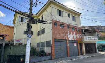 Imagem 5: Prédio comercial no térreo com apartamentos no 1° e 2° andar, a venda na Vila Ponte Rasa