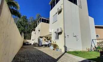 Imagem 2: Sobrado Triplex em condomínio fechado