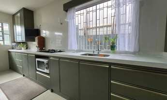 Imagem 6: Ampla Casa com 4 Dormitórios, sendo 1 Suíte com Hidromassagem em Capoeiras