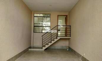 Imagem 2: Casa com 3 quartos sendo 1 suite a venda no Bairro Aeroporto em Juiz de Fora