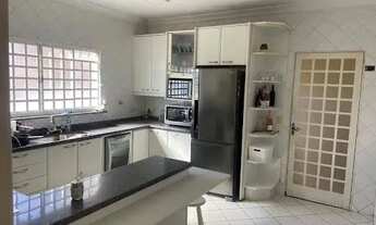 Imagem 4: Sobrado à venda, 370 m² por R$ 3.150.000,00 - Bela Suiça - Londrina/PR