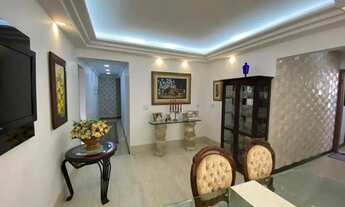 Imagem 2: Imóvel para venda possui 220 metros quadrados com 4 quartos em Praia da Costa - Vila Velha