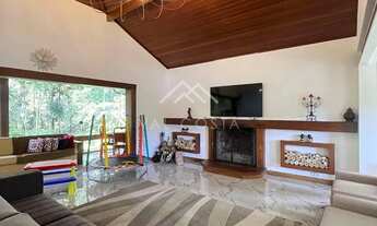 Imagem 7: Refúgio com 8 Quartos e Piscina