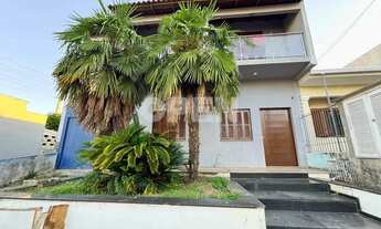 Imagem: Sobrado com 4 dormitórios e 2 suítes à