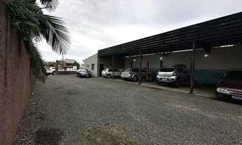 Imagem 5: Pavilhão medindo 180,00m² e Kitinet , construídos em terreno medindo 509,74m²