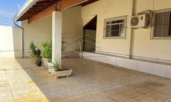 Imagem: CASA COM DOIS DORMITÓRIOS NO ARARUNA