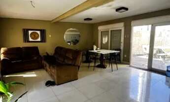 Imagem 3: VENDO CASA - 480m2 - 3Q - 4BH - JARDIM ITÁLIA - PLACA SOLAR - PISCINA - RUA SEM SAIDA