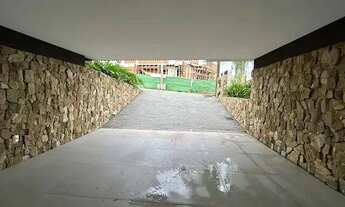 Imagem 5: Sobrado á venda de alto padrão em Condomínio fechado-Anápolis, com 4 suítes e 332 metros d