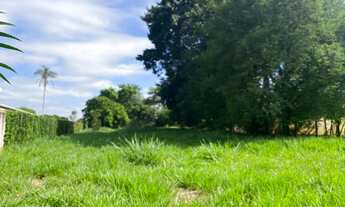 Imagem 3: Excelente terreno plano em cond fechado com lago e muito verde