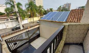 Imagem 2: Sobrado para venda possui 220 metros quadrados com 3 quartos em Guilhermina - Praia Grande