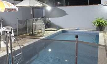 Imagem: Casa com piscina em Caraguatatuba Praia