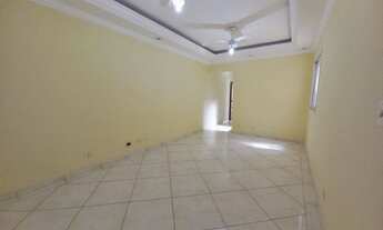 Imagem 3: Casa para venda possui 110 metros quadrados com 3 quartos em Boqueirão - Praia Grande - SP